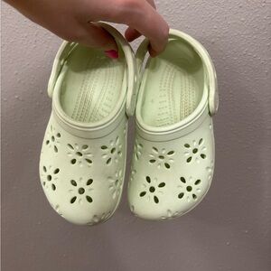 Green flower crocs